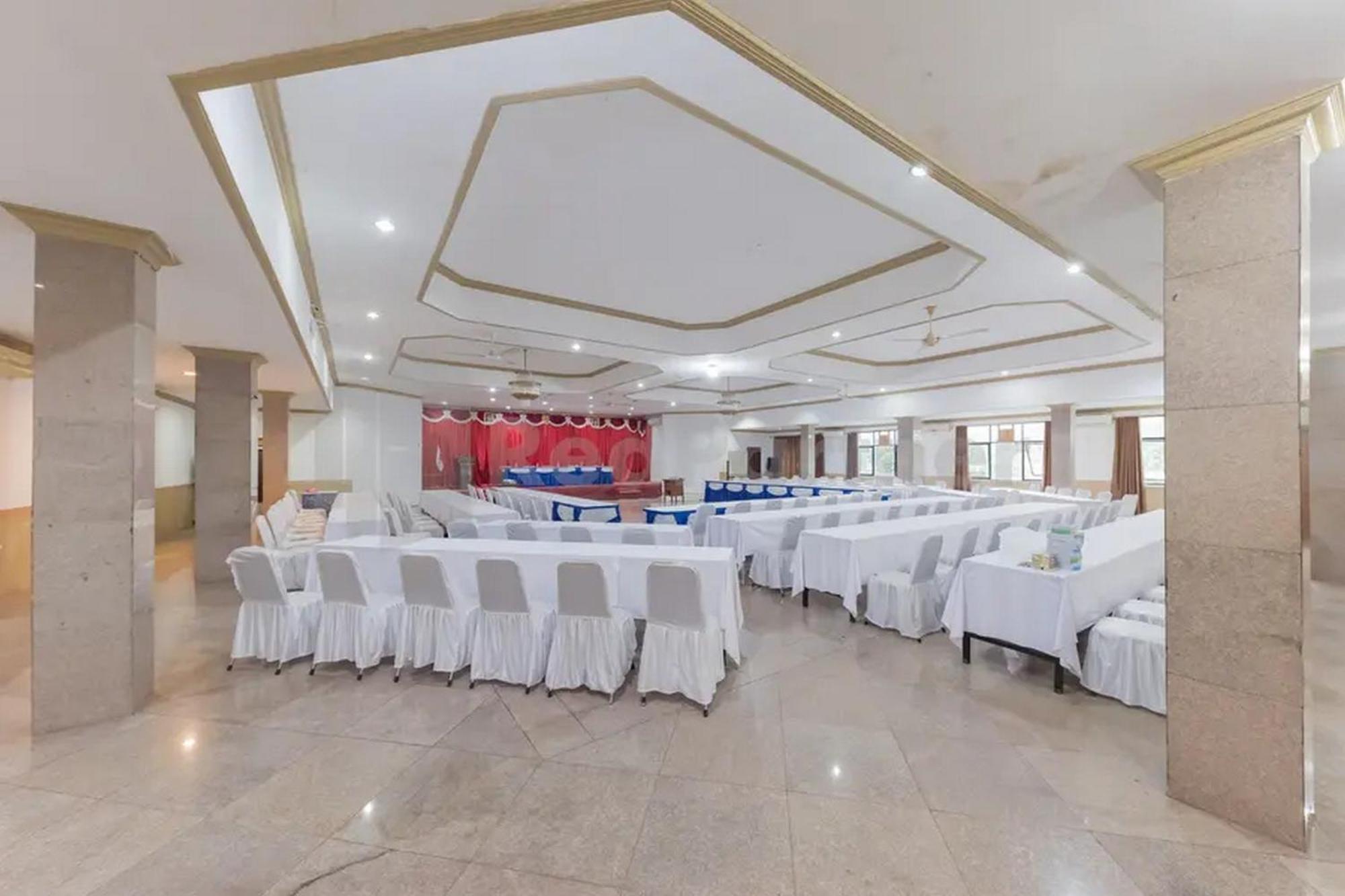 Hotel Ayong Linggarjati Kuningan Mitra Reddoorz Ngoại thất bức ảnh