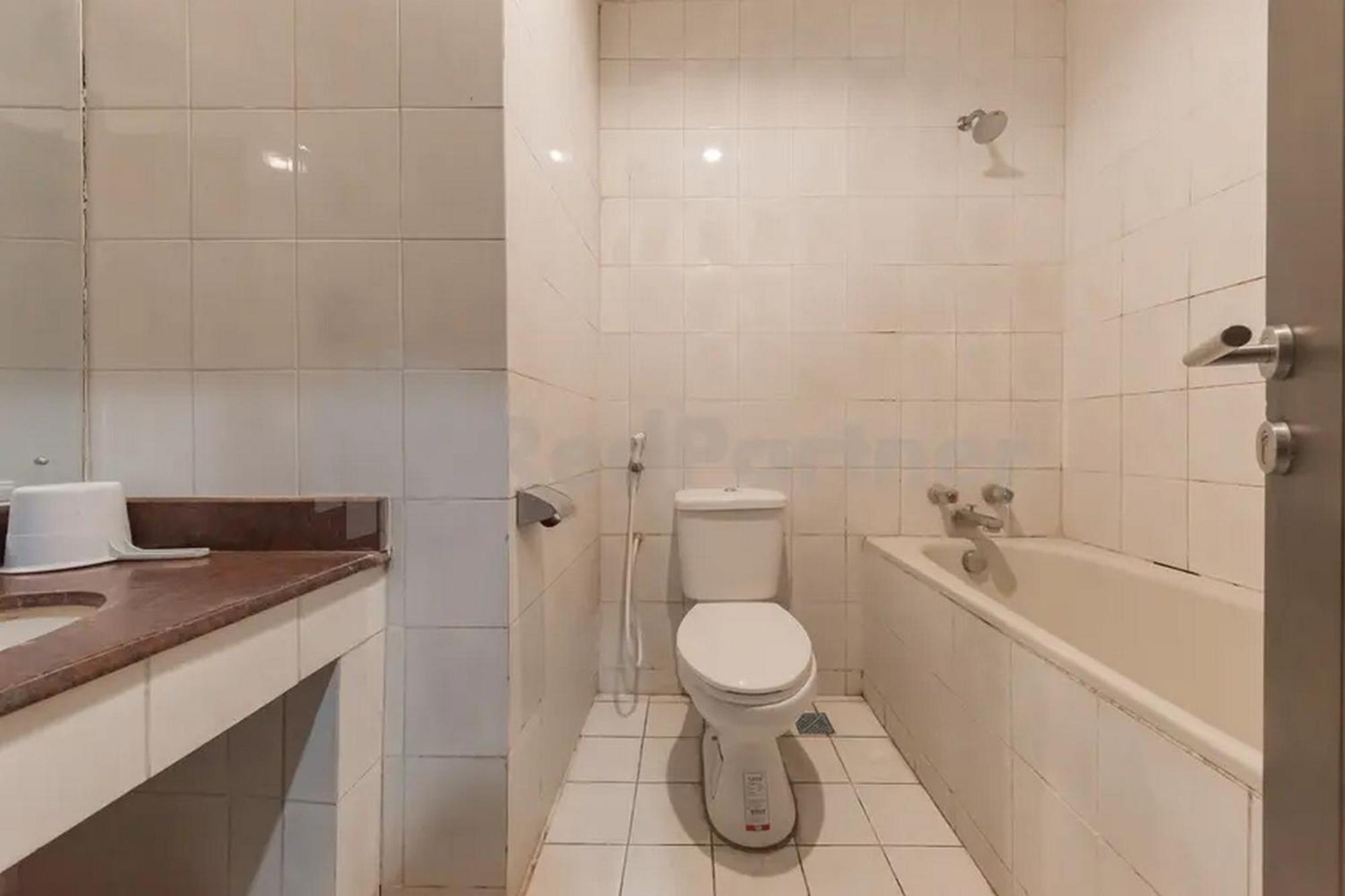 Hotel Ayong Linggarjati Kuningan Mitra Reddoorz Ngoại thất bức ảnh