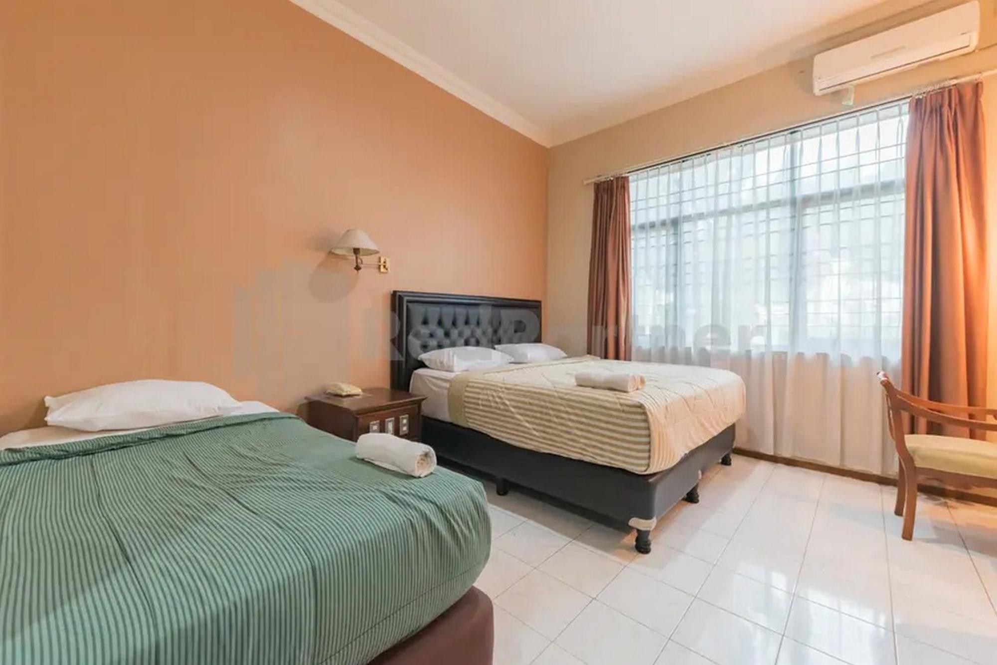 Hotel Ayong Linggarjati Kuningan Mitra Reddoorz Ngoại thất bức ảnh